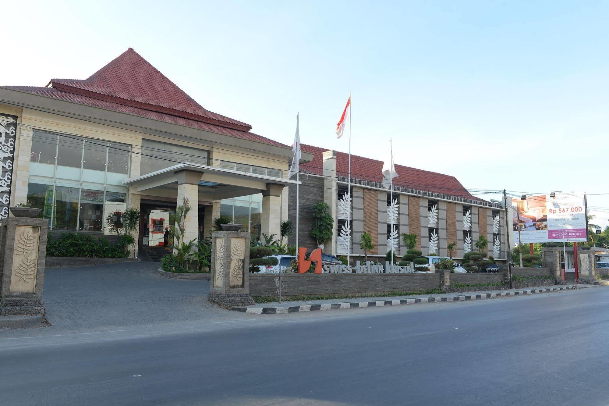 Kristal Hotel Kupang Kupang  Zewnętrze zdjęcie